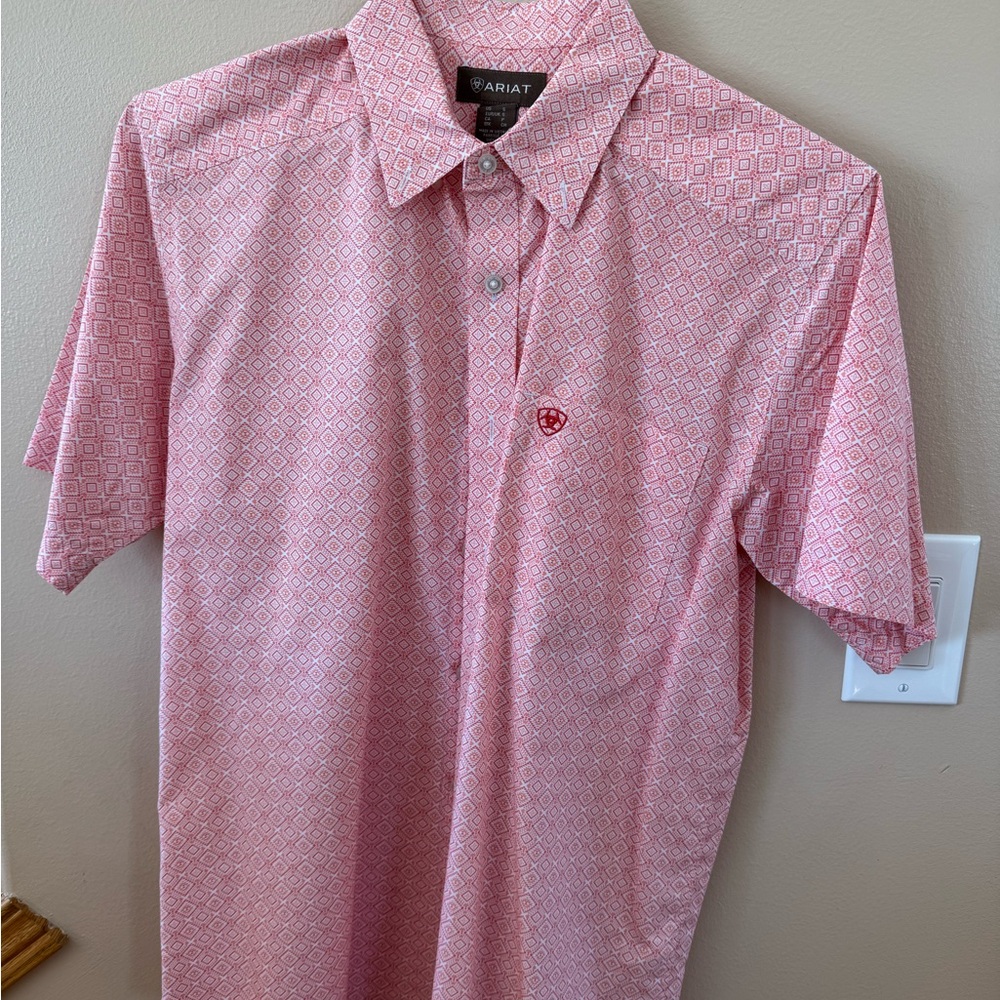 Ariat Pink Diamond-Print Short Sleeve Button-Down Shirt